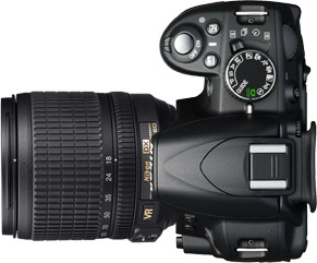 Nikon D3100 + 18-105mm