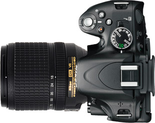Nikon D5100 + 18-140mm