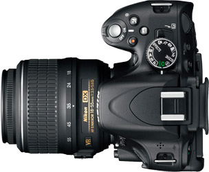 Nikon D5100 + 18-55mm