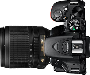 Nikon D5500 + 18-105mm f/3.5-5.6