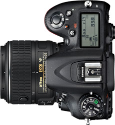 Nikon D7100 + 18-55mm