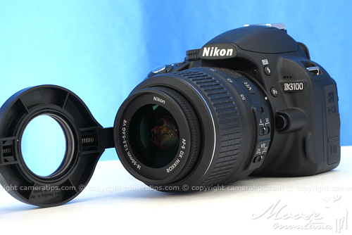 Attaching Raynox DCR-250 to Nikon D3100 kit lens - © Copyright Cameratips.com